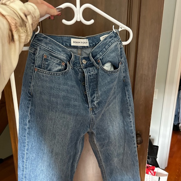Aritzia Denim Forum '90S JONI HI-RISE LOOSE JEAN - Picture 3 of 8